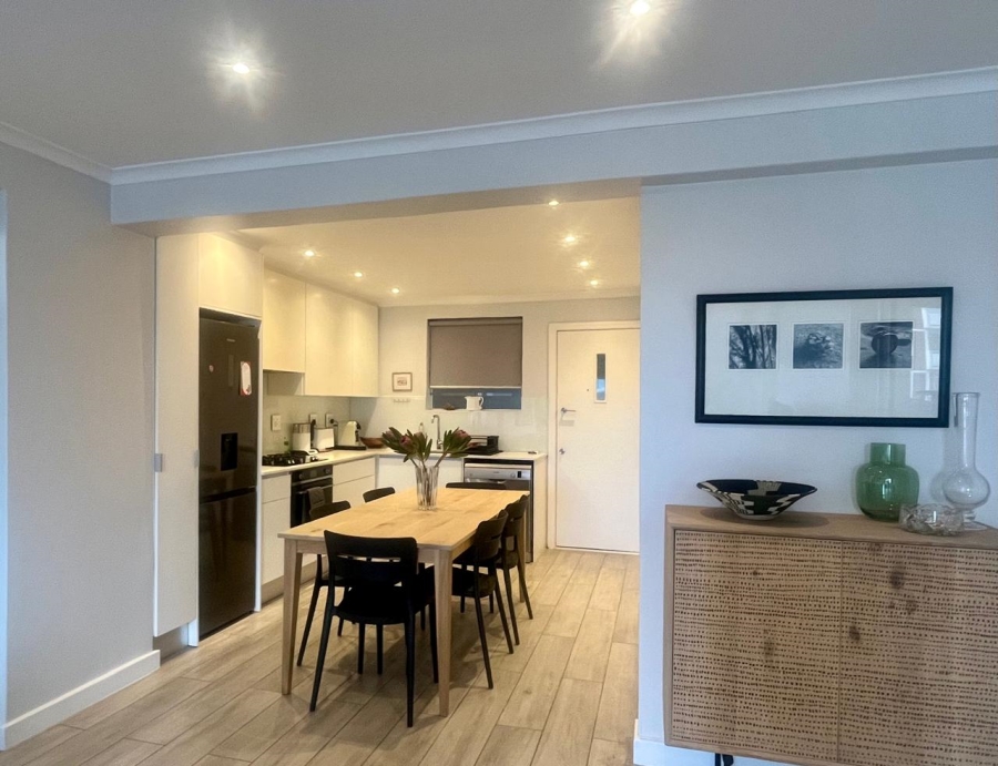 To Let 2 Bedroom Property for Rent in Sea Point Western Cape